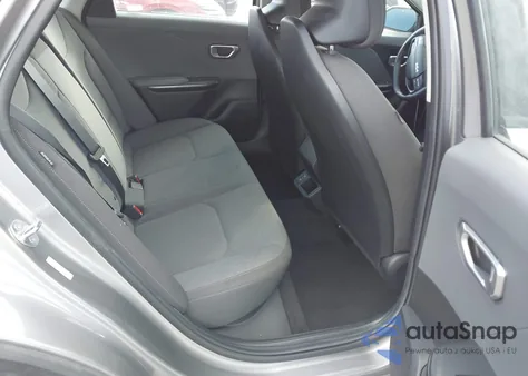 2025 Kia K4 Lxs из США, поврежденный, VIN 3KPFT4DE2SE039178